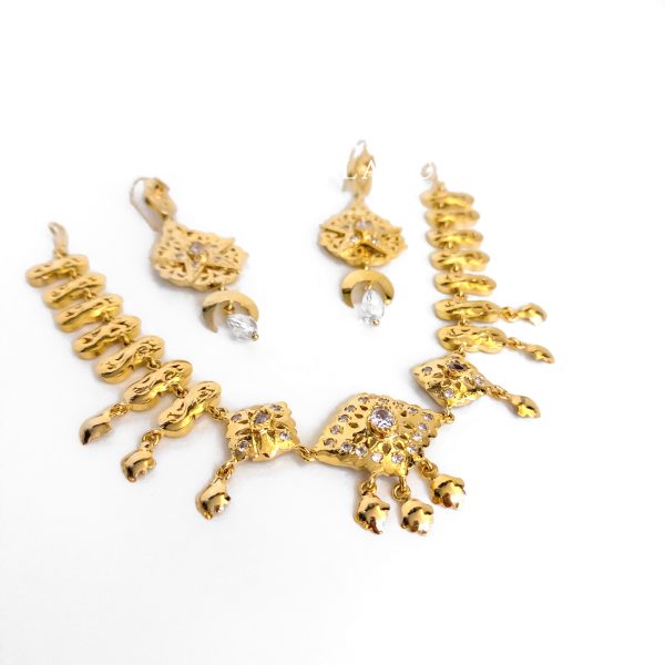 Set di collana girocollo dorata - Fariyah - immagine 3