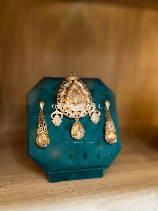 Gold Champagne Brooch and Earrings Set - Lunor - Image 3